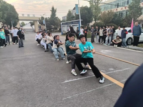 岳陽(yáng)市江南通信職業(yè)技術(shù)學(xué)校有限公司,岳陽(yáng)江南學(xué)校,岳陽(yáng)江南通信學(xué)校,岳陽(yáng)職業(yè)學(xué)校